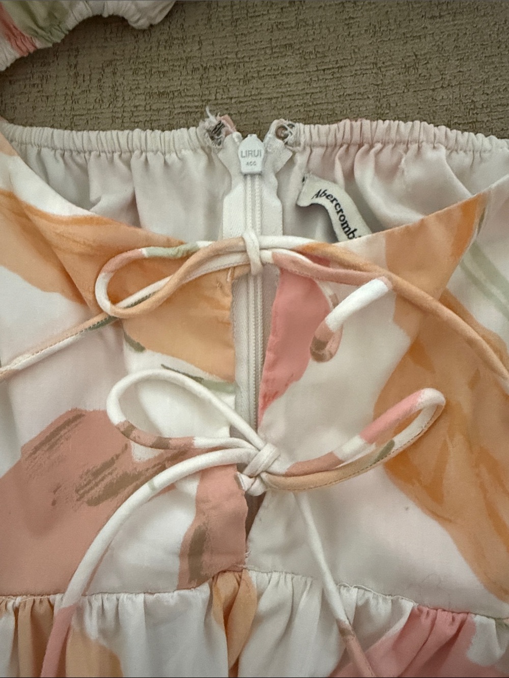 Abercrombie & Fitch - Pastel Abstract Puff-Sleeve Babydoll Dress - Pink & Peach - Picture 4 of 4